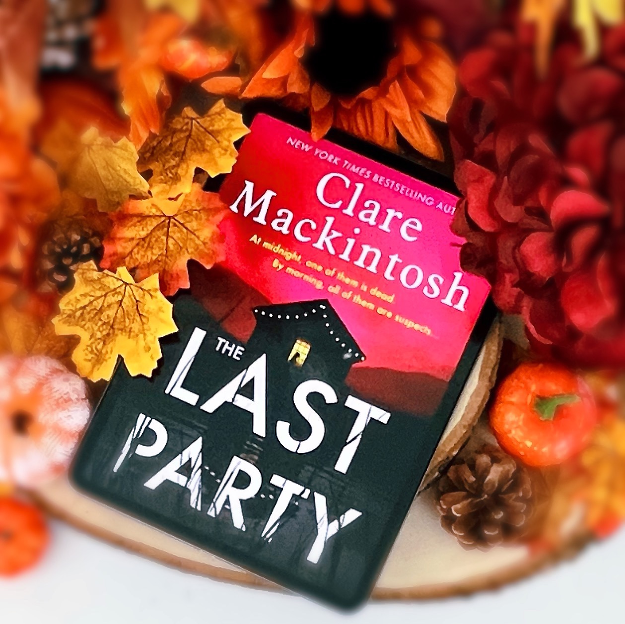 The Last Party by Clare Mackintosh #BookReview #PsychologicalThriller #CrimeThriller
